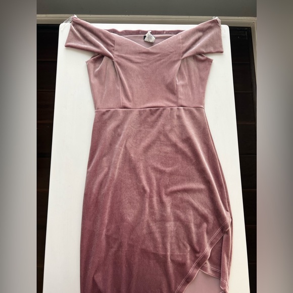 Privy - Picture 2 of 5